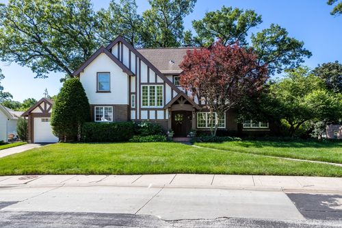906 20th Ave, East Moline, IL, 61244-2218 | Card Image