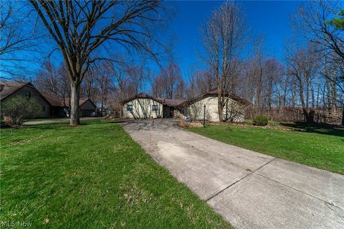 19717 Sagamore Rd, Walton Hills, OH, 44146-5214 | Card Image