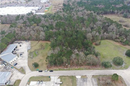 133 Robinhood Dr, Hammond, LA, 70403-5753 | Card Image