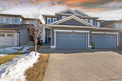 199 Evanswood Cir Nw, Home with 4 bedrooms, 3 bathrooms and 4 parking in Calgary AB | Image 1