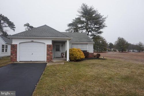 56 Stratford Rd, Southampton, NJ, 08088-1019 | Card Image