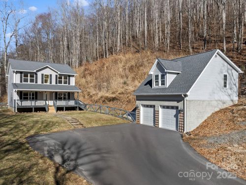 272 Paint Fork Rd, Barnardsville, NC, 28709-9765 | Card Image