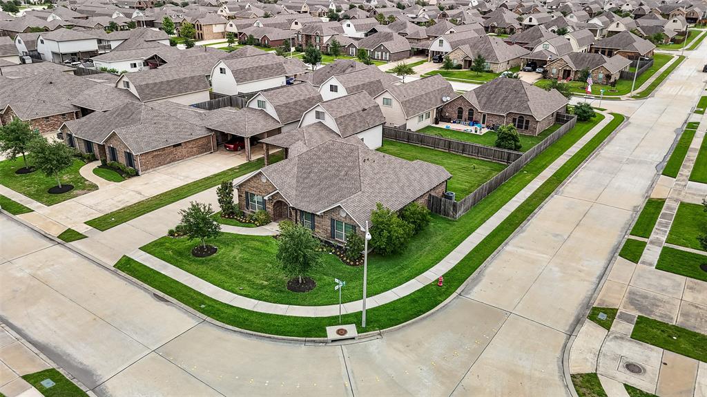 Chino St, League City, TX 77573