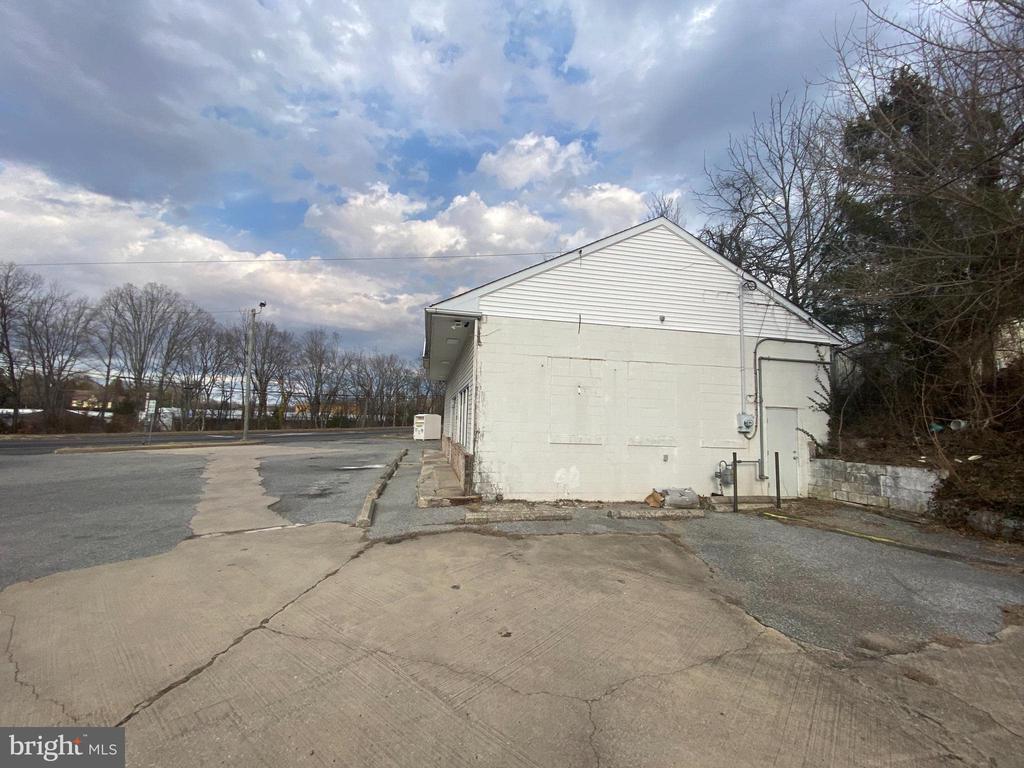 Commercial Sale in BRIDGETON 5