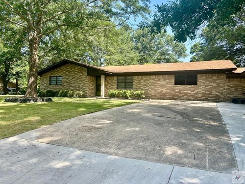 911 Crestview Dr S, Atlanta, TX, 75551-1805 | Card Image