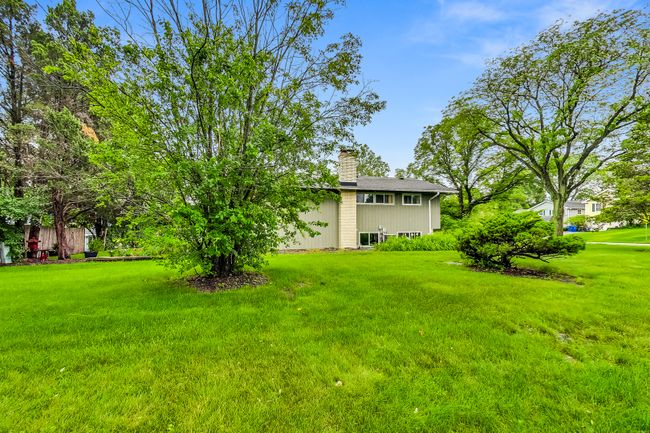 1606 Paula Ave, House other with 3 bedrooms, 2 bathrooms and 2 parking in Wheaton IL | Image 41