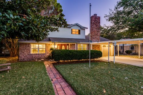 241 Straw Rd, Saginaw, TX, 76179-2125 | Card Image