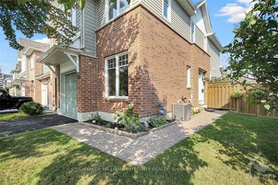 173 Mojave Cres, House attached with 3 bedrooms, 3 bathrooms and 2 parking in Stittsville ON | Image 2