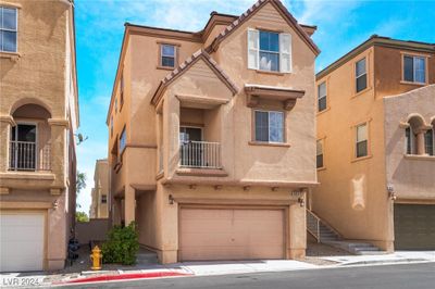 3416 Balanced Rock Street, House other with 4 bedrooms, 2 bathrooms and null parking in Las Vegas NV | Image 2