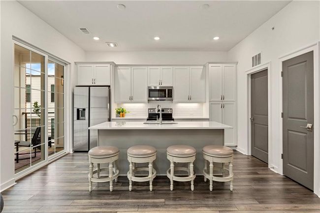 137 Devore Rd, Condo with 1 bedrooms, 2 bathrooms and 1 parking in Alpharetta GA | Image 8