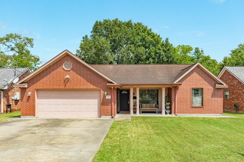 617 E Myrtle St, Angleton, TX, 77515-5834 | Card Image