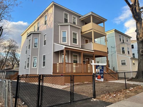 93 Enfield St, Hartford, CT, 06112-1913 | Card Image