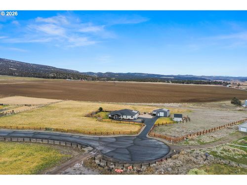 8933 Nw Elizabeth Way, Prineville, OR, 97754-7540 | Card Image