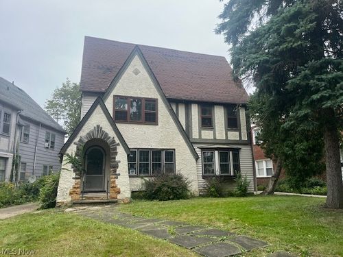18331 Newell Rd, Shaker Heights, OH, 44122-5051 | Card Image