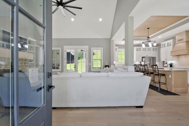 263 Club Springs Rd, House other with 3 bedrooms, 4 bathrooms and 8 parking in Elmwood TN | Image 5