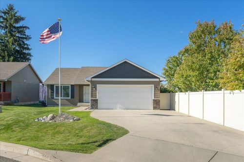 520 S Mckee St, Spokane Valley, WA, 99016-5131 | Card Image