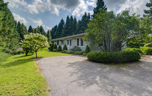30 Grand Vista Cres, Mount Forest, ON, N0G2L0 | Card Image