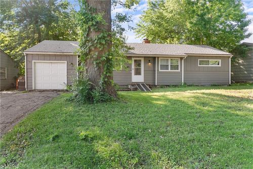 2625 S Arlington Ave, Independence, MO, 64052-1553 | Card Image