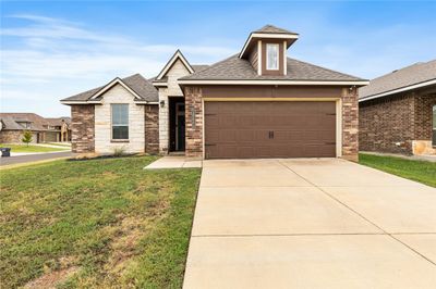 10600 Jordan Court, Home with 4 bedrooms, 2 bathrooms and 2 parking in Waco TX | Image 1