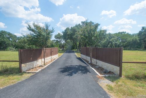 5370 Fm 1863, Bulverde, TX, 78163-2408 | Card Image
