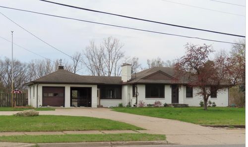 2132 4 Mile Road Ne, Grand Rapids Charter Township, MI, 49525 | Card Image