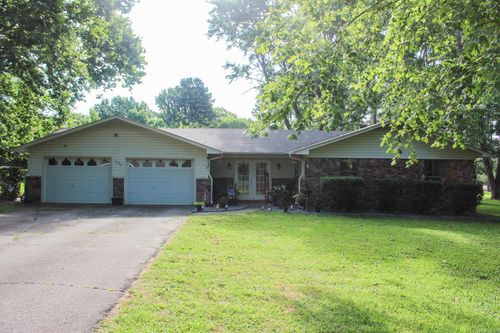 1202 Headlee Dr, Searcy, AR, 72143-3013 | Card Image