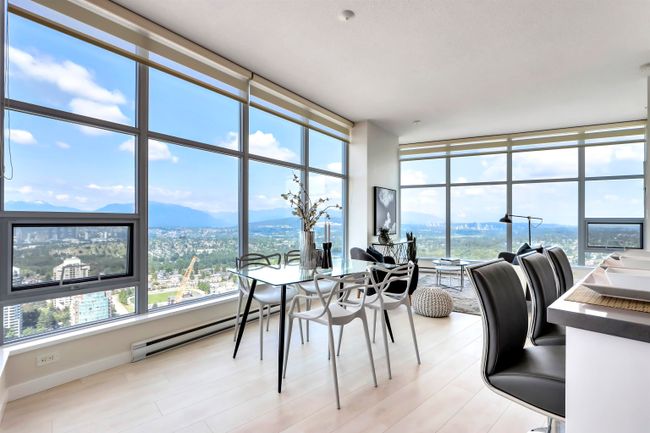 4102 - 4880 Bennett Street, Condo with 2 bedrooms, 2 bathrooms and 1 parking in Burnaby BC | Image 3