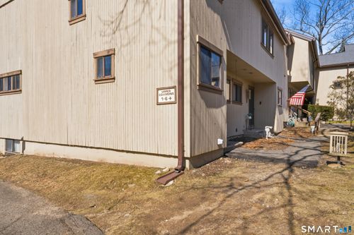 1-1 Upper Cmns, Woodbury, CT, 06798-3220 | Card Image
