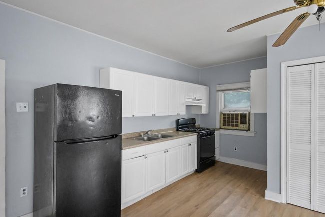 Kitchen | Image 5