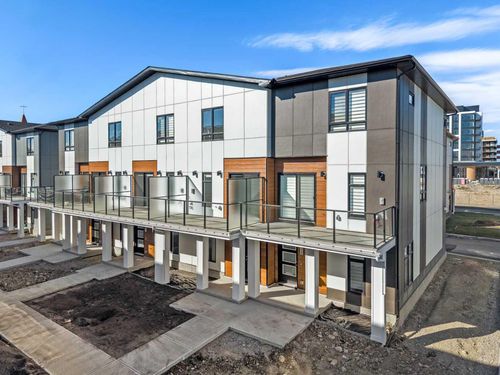 116-8235 8 Ave Sw, Calgary, AB, T3H6H2 | Card Image