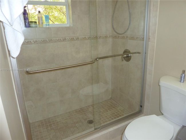 17050 Nw 22 Nd St, Townhouse with 3 bedrooms, 3 bathrooms and null parking in Pembroke Pines FL | Image 24