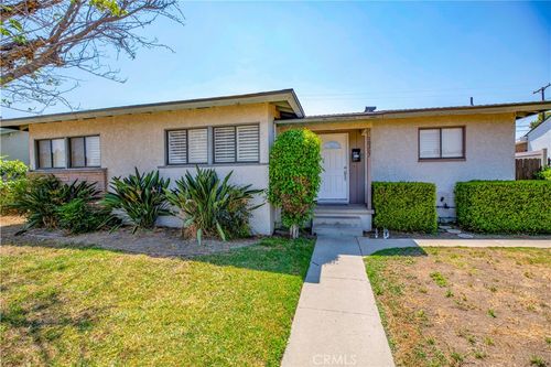 10207 Collett Ave, North Hills, CA, 91343-5742 | Card Image