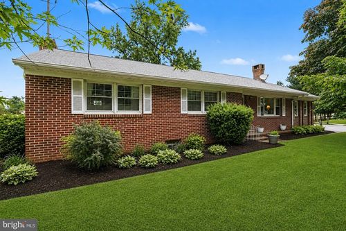2226 Harney Rd, Littlestown, PA, 17340-9753 | Card Image