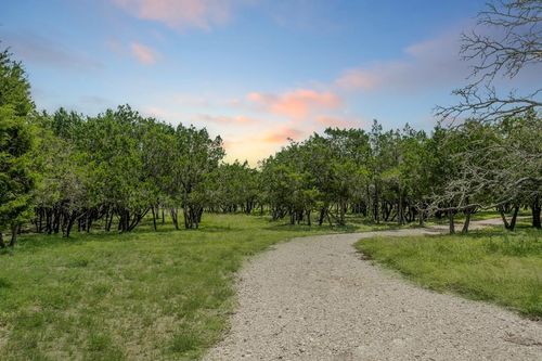 ge37-396 Royal Oaks Loop, Fredericksburg, TX, 78624-2981 | Card Image