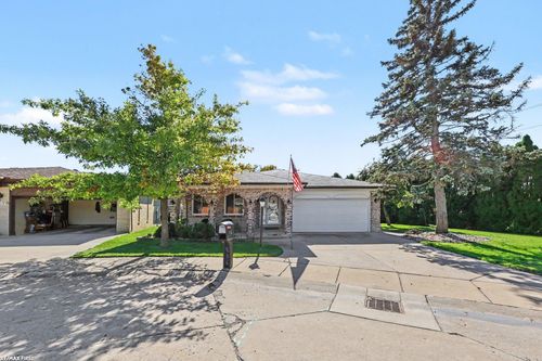 16306 E Hill Dr, Macomb, MI, 48044-3907 | Card Image