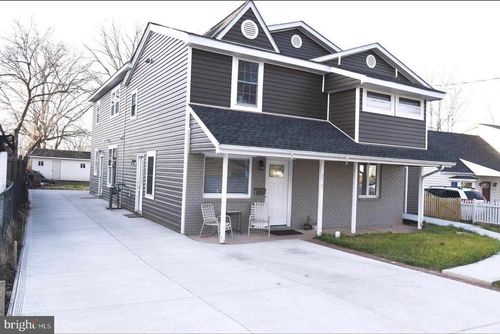 216 Colfax Ct, MANASSAS PARK, VA, 20111-2068 | Card Image