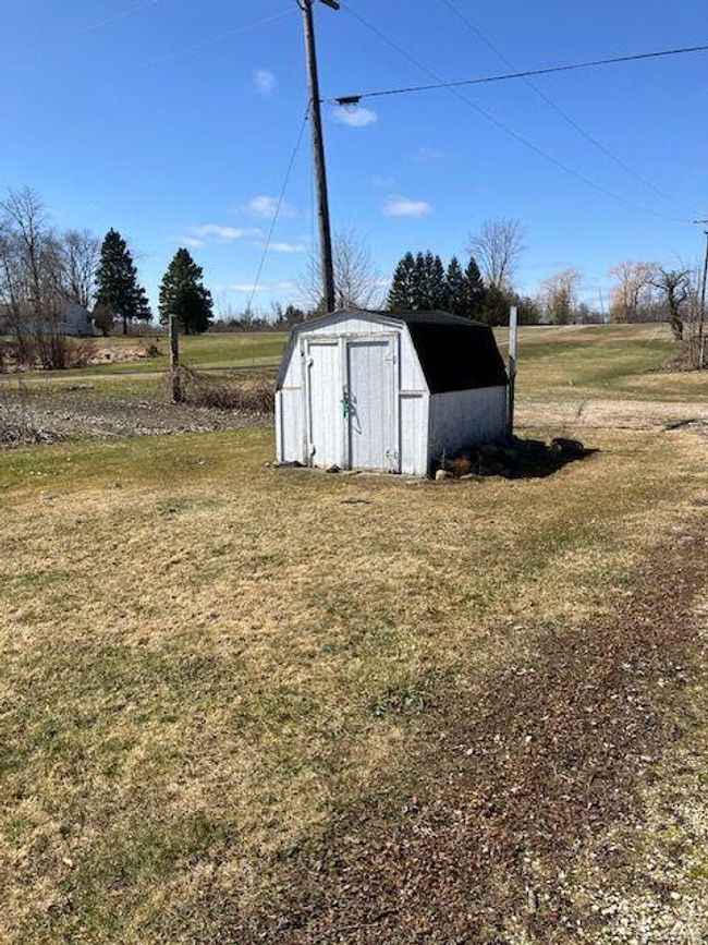 2900 Parkview Dr, House other with 2 bedrooms, 2 bathrooms and null parking in Port Hope MI | Image 10