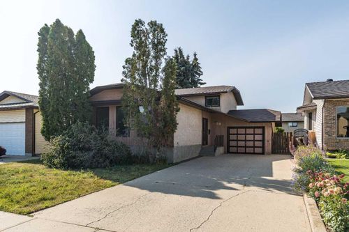 21 Rundle Cres Se, Medicine Hat, AB, T1B3W8 | Card Image