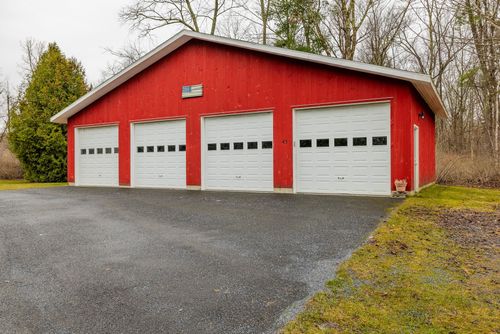43 Limerick Ln, Arlington, VT, 05250-9080 | Card Image