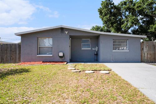 4521 W North St, TAMPA, FL, 33614-3622 | Card Image