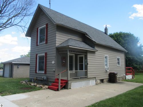 107 W Hall St, Shepherd, MI, 48883-5148 | Card Image