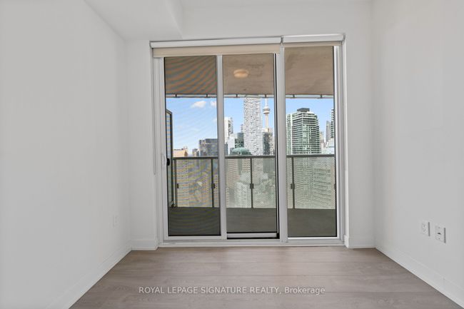3305 - 15 Queens Quay E, Condo with 3 bedrooms, 2 bathrooms and 1 parking in Toronto ON | Image 8