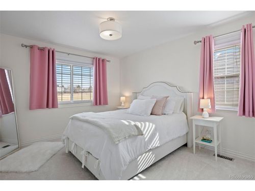 8919 Redwing Ave, Littleton, CO, 80126-5260 | Card Image