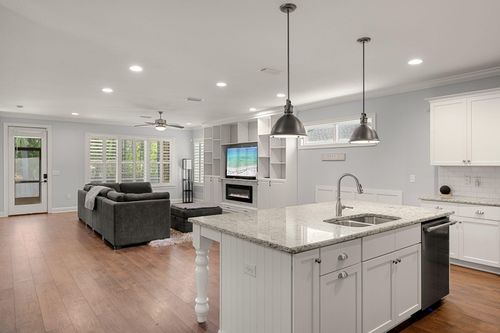 129 Leap Year Ln, Freeport, FL, 32439-4251 | Card Image
