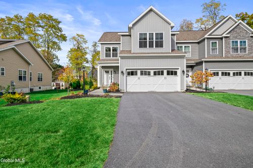 14A Idared Ln, Halfmoon, NY, 12065-4472 | Card Image