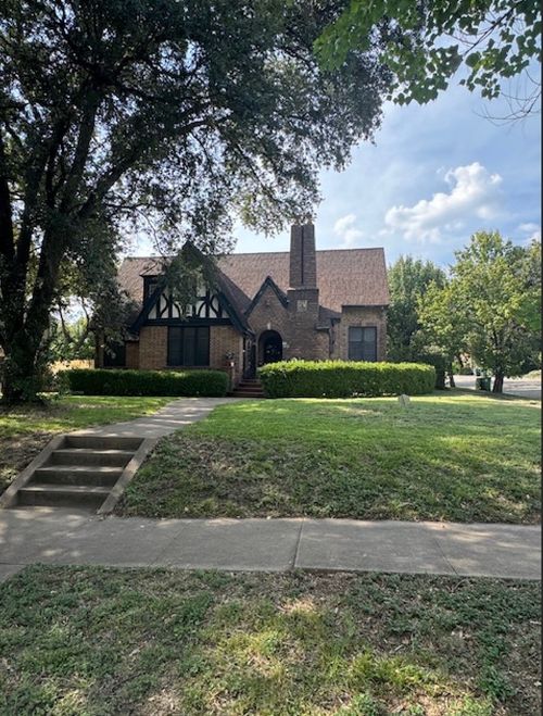 2901 Sanger Ave, Waco, TX, 76707-3381 | Card Image