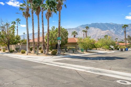 1495 E Luna Way, Palm Springs, CA, 92262-2347 | Card Image
