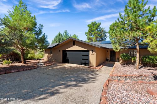 40 Broken Arrow Dr, Sedona, AZ, 86351-8938 | Card Image