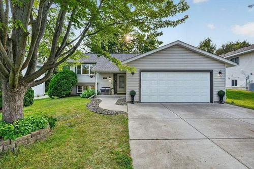 2635 Hydram Ave N, Oakdale, MN, 55128-4812 | Card Image