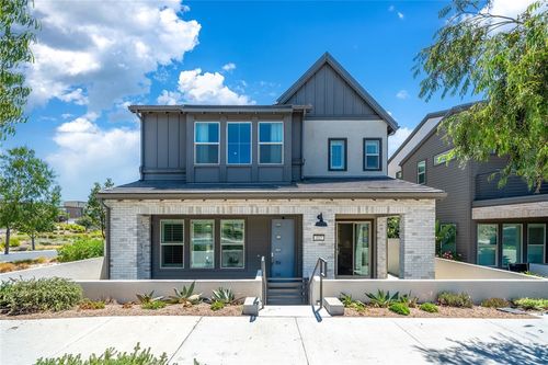 112 Sentosa, Irvine, CA, 92618-1457 | Card Image